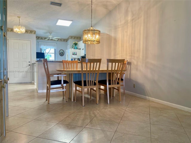 4 of 23 - 8633 Sunbird Pl, Boca Raton, FL