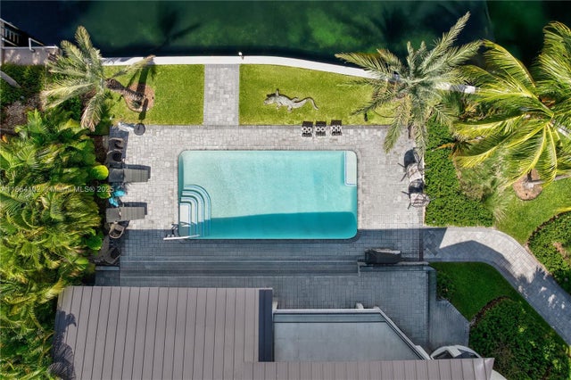 4 of 11 - 500 Palm Dr, Hallandale Beach, FL