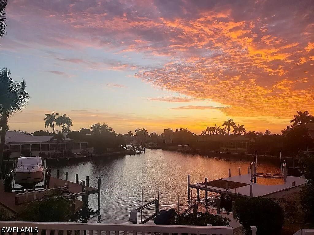 1800 Woodbine Ct, Marco Island