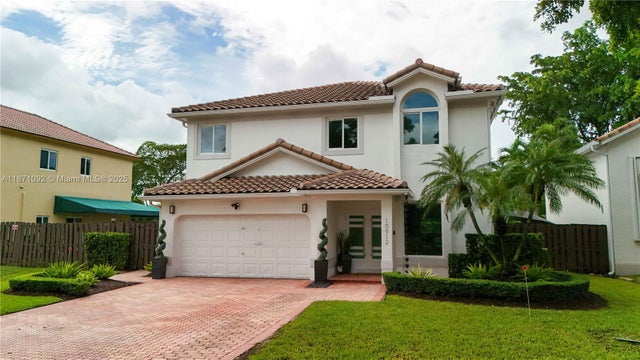 1 of 41 - 10912 Nw 58th Ter, Doral, FL