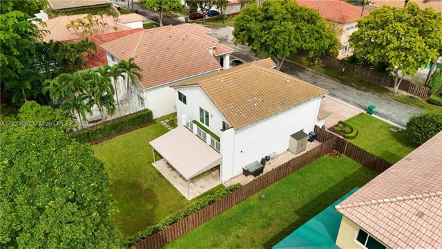 3 of 41 - 10912 Nw 58th Ter, Doral, FL