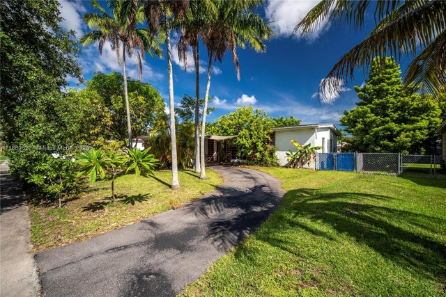 4 of 39 - 9241 Marine Dr, Cutler Bay, FL