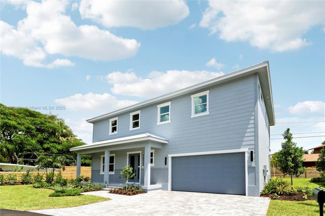 2 of 65 - 1023 Ne Orange Ave, Jensen Beach, FL