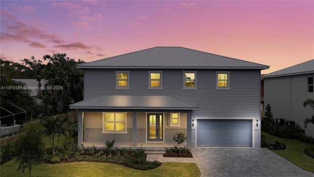 3 of 65 - 1023 Ne Orange Ave, Jensen Beach, FL