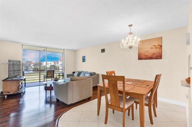 3 of 25 - 2951 E Sunrise Lakes Dr 209, Sunrise, FL