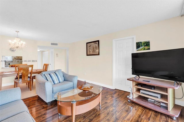 5 of 25 - 2951 E Sunrise Lakes Dr 209, Sunrise, FL