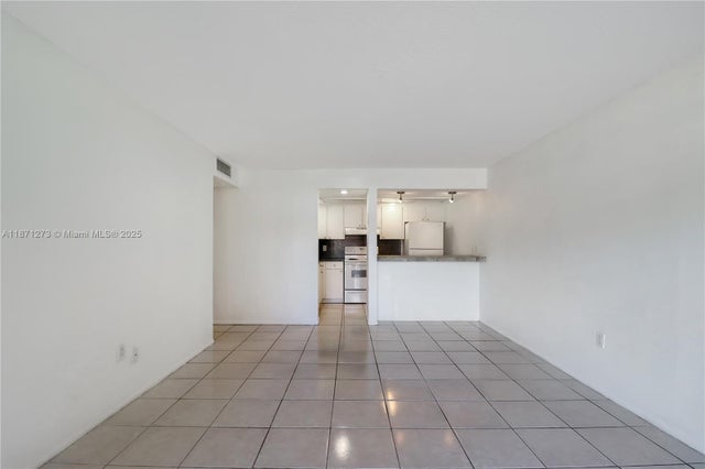 5 of 20 - 10511 Sw 108th Ave 185, Miami, FL