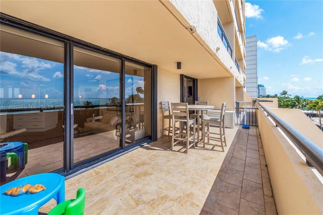 2 of 79 - 2555 Collins Ave 607, Miami Beach, FL