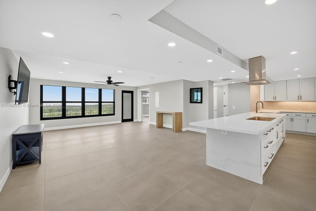 1 of 38 - 3200 Port Royale Dr N 2011, Fort Lauderdale, FL