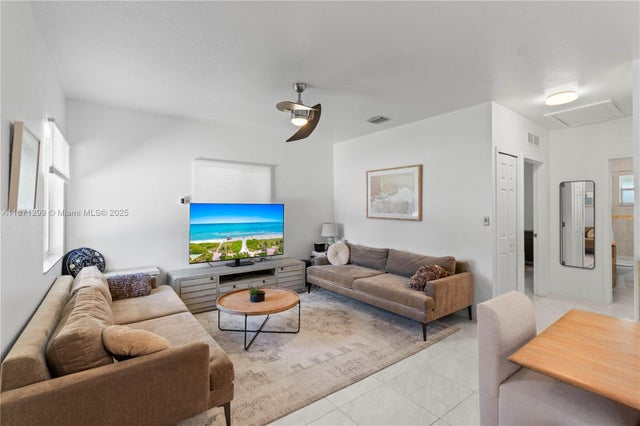 4 of 40 - 1330 Nw 80th St, Miami, FL