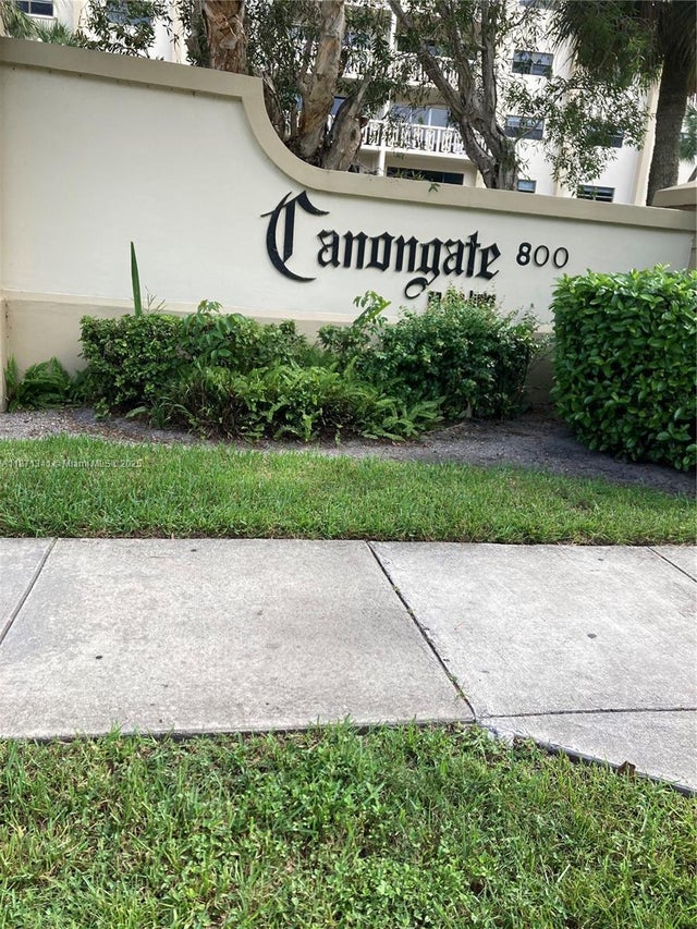 1 of 58 - 800 Ne 195th St 314, Miami, FL