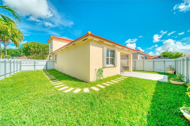 5 of 35 - 2101 Ne 37th Ter, Homestead, FL