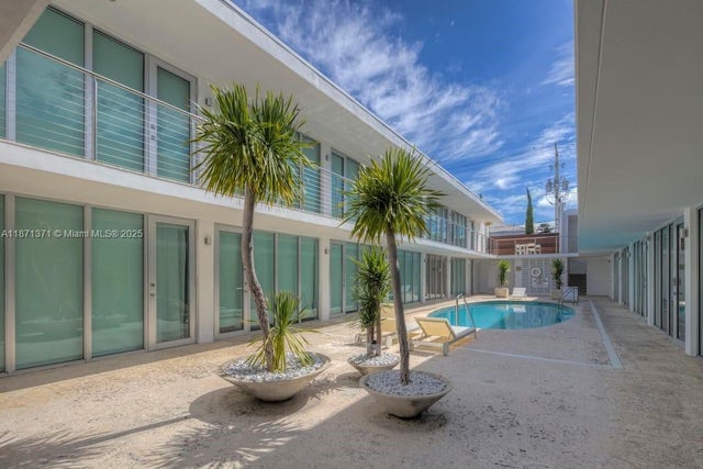 2 of 9 - 1601 West Ave 210, Miami Beach, FL