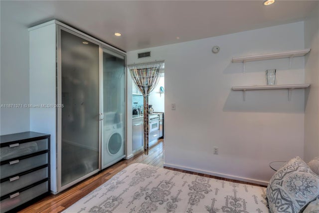 5 of 9 - 1601 West Ave 210, Miami Beach, FL
