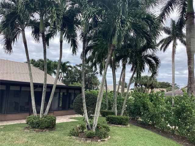 5 of 33 - 10893 N Stafford Cir N, Boynton Beach, FL