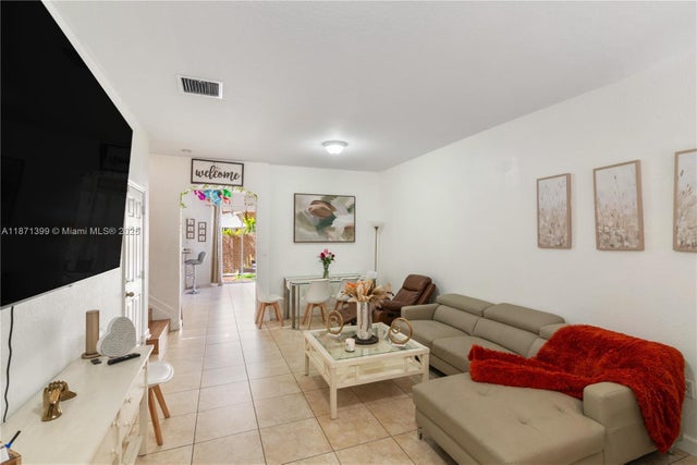 5 of 14 - 12958 Sw 135th St, Miami, FL