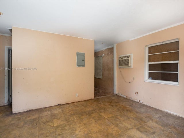 5 of 13 - 429 Nw 14th Ter, Fort Lauderdale, FL
