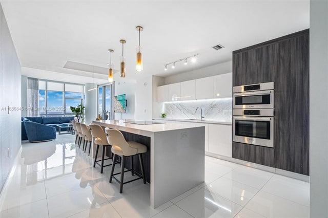 1 of 22 - 851 Ne 1st Ave 3301, Miami, FL