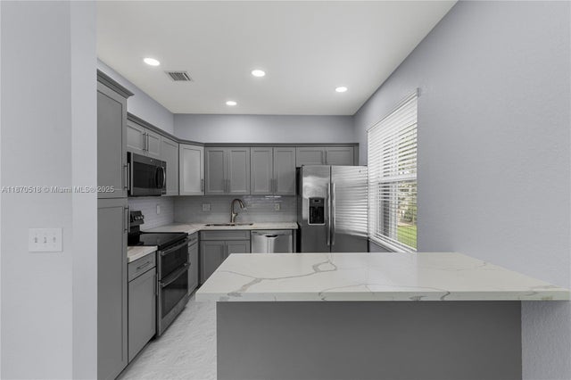3 of 45 - 16859 Sw 1st Mnr, Pembroke Pines, FL
