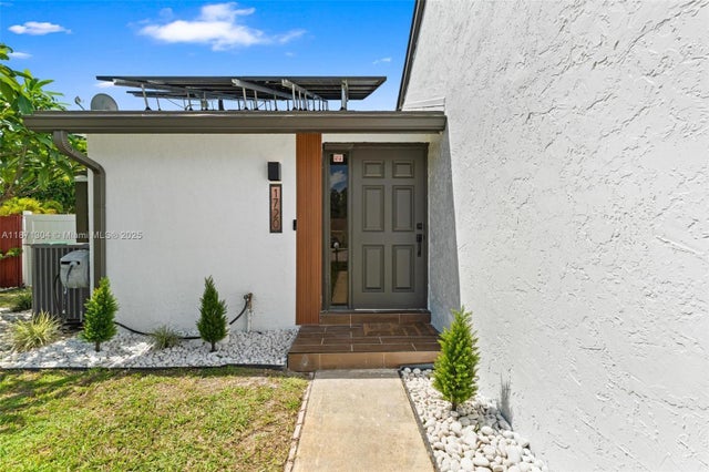 3 of 40 - 1720 Sw 86th Ave, Miramar, FL