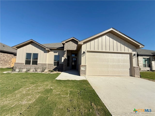 712 Eagle Claw Drive, Salado