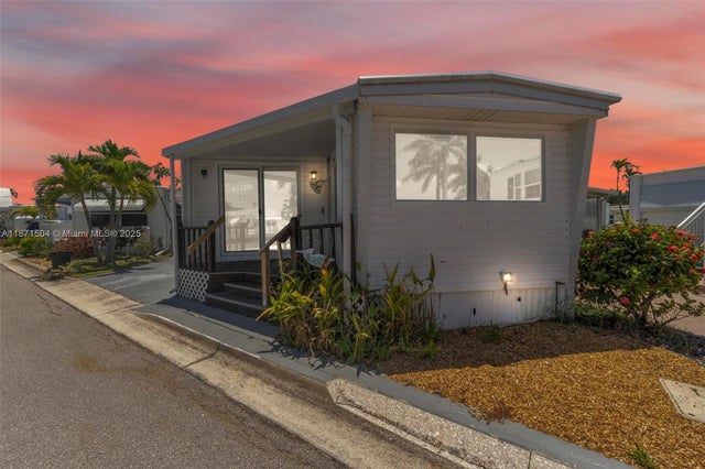 3 of 39 - 204 Flamingo Dr, Briny Breezes, FL
