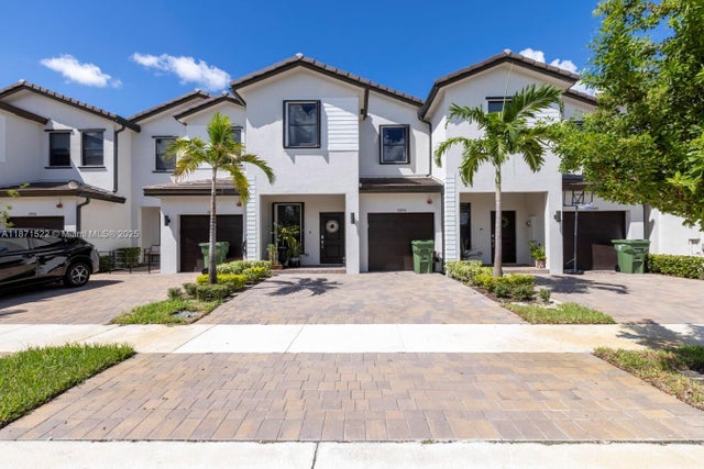 1 of 37 - 15953 Sw 2nd Pl, Pembroke Pines, FL