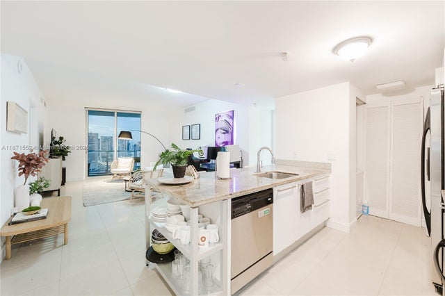 3 of 40 - 185 Sw 7th St 3609, Miami, FL