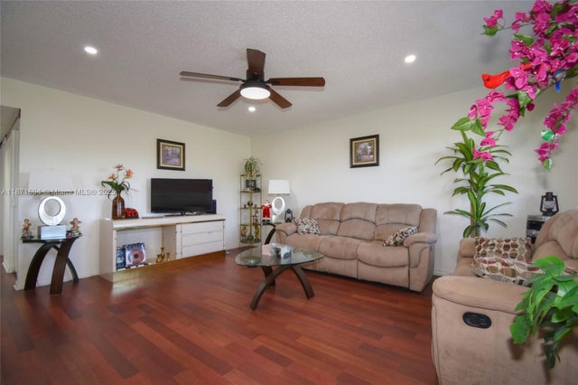 4 of 26 - 1401 Sw 134th Way 402c, Pembroke Pines, FL