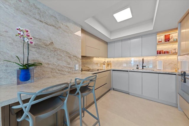 2 of 36 - 1331 Brickell Bay Dr 1406, Miami, FL