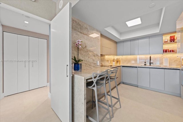 3 of 36 - 1331 Brickell Bay Dr 1406, Miami, FL