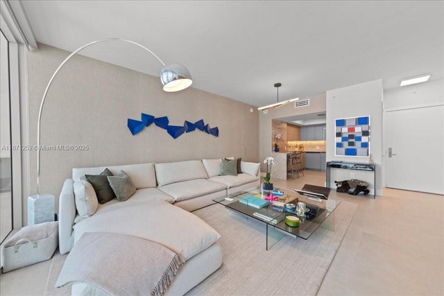 4 of 36 - 1331 Brickell Bay Dr 1406, Miami, FL