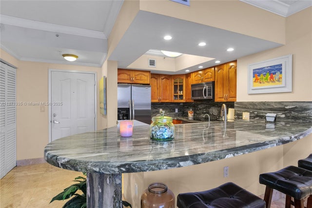 3 of 40 - 5077 Nw 7th St 1202, Miami, FL