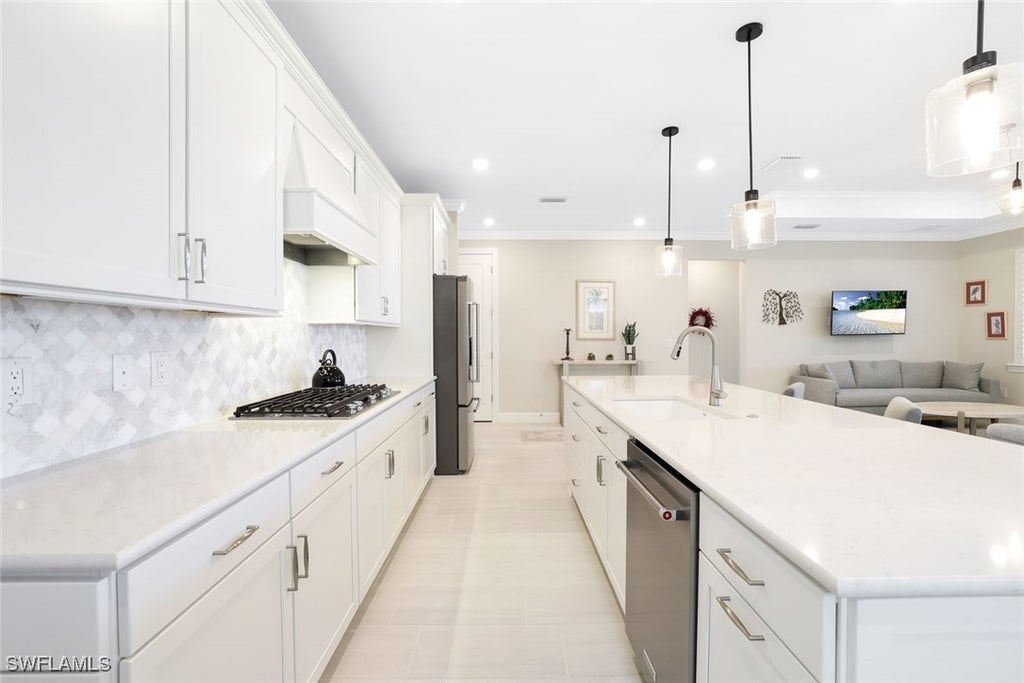 17563 Winding Oak Ln, North Fort Myers