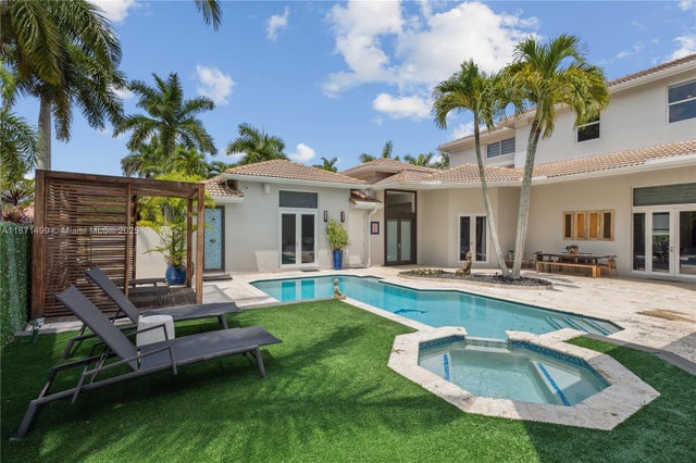 4 of 38 - 1371 Victoria Isle Dr, Weston, FL