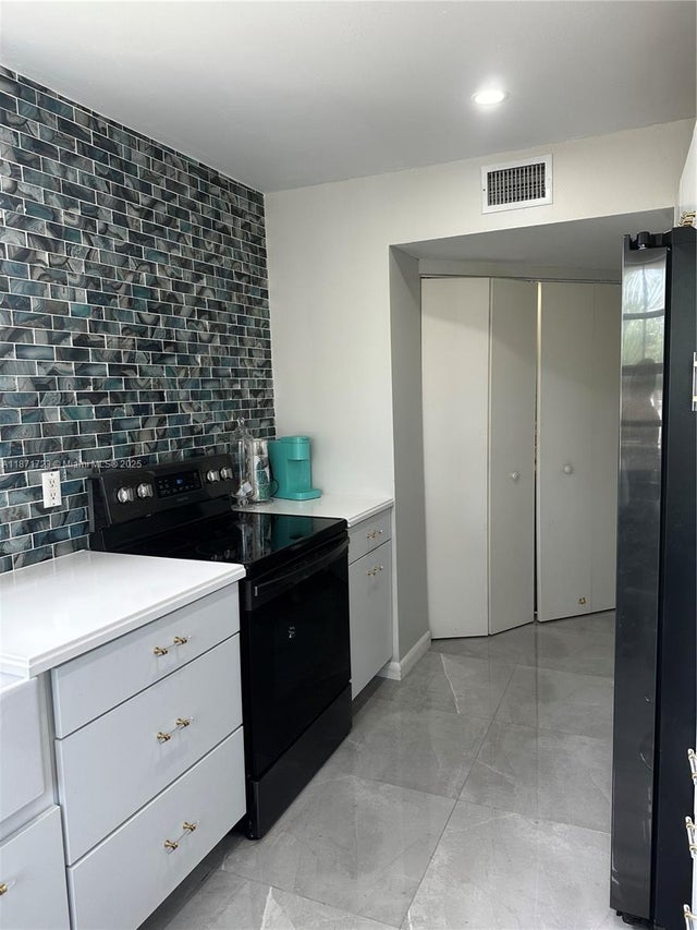 5 of 12 - 2508 Se 19th Pl 204-a, Homestead, FL