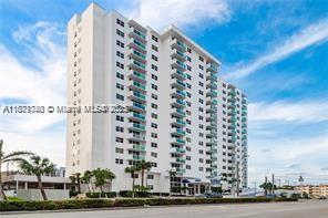 3 of 15 - 3000 S Ocean Dr 1006, Hollywood, FL