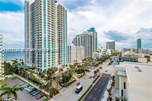 4 of 15 - 3000 S Ocean Dr 1006, Hollywood, FL