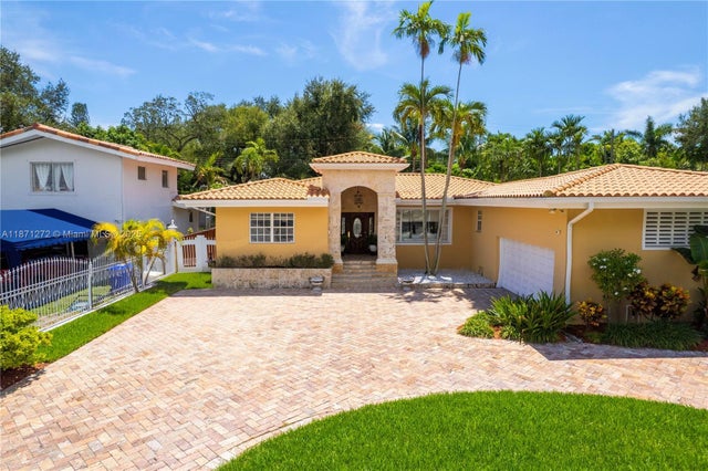 3 of 41 - 3001 S Miami Ave, Miami, FL