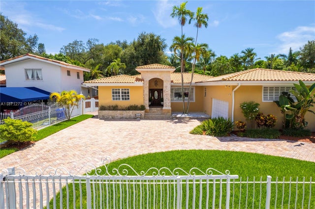 4 of 41 - 3001 S Miami Ave, Miami, FL