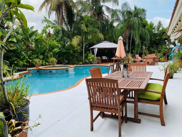 2 of 20 - 12215 Sw 94th Ter, Miami, FL