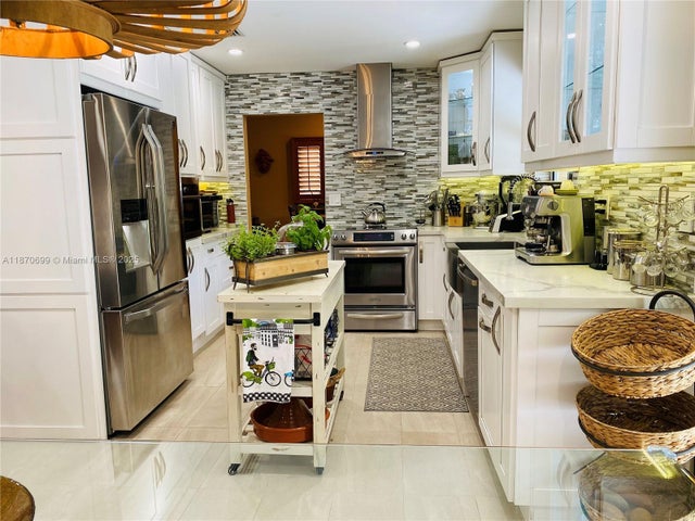 4 of 20 - 12215 Sw 94th Ter, Miami, FL