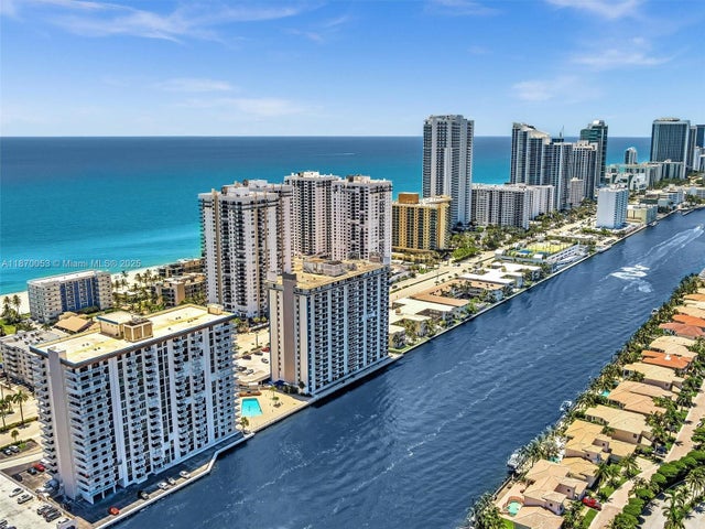 1 of 57 - 1500 S Ocean Dr 3e, Hollywood, FL
