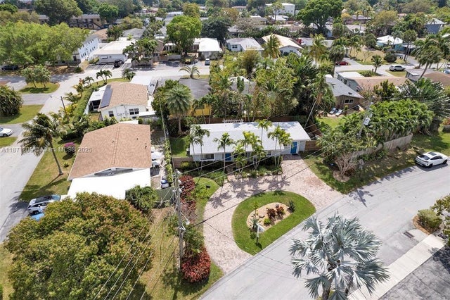 4 of 41 - 928 Ne 18th Ct, Fort Lauderdale, FL