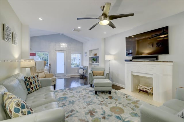 2 of 39 - 1625 Ne 4th Pl, Fort Lauderdale, FL