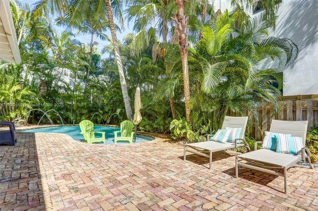 4 of 39 - 1625 Ne 4th Pl, Fort Lauderdale, FL
