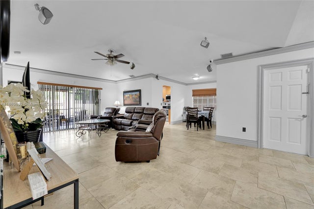 5 of 27 - 5520 Nw 49th Ave, Coconut Creek, FL