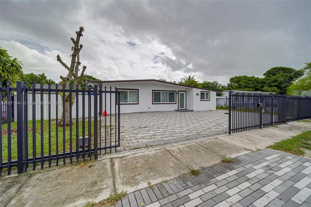 4 of 26 - 1070 Nw 132nd St, North Miami, FL