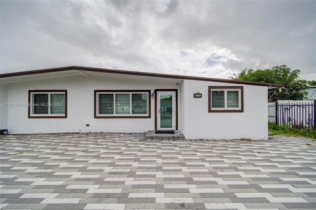 5 of 26 - 1070 Nw 132nd St, North Miami, FL