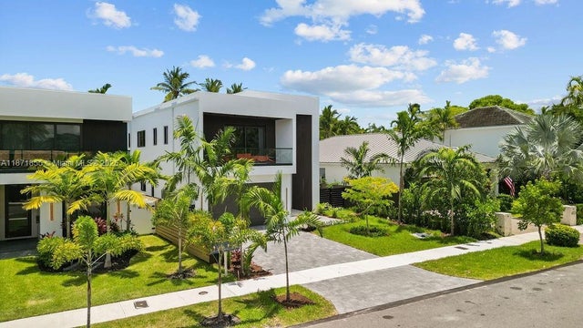 2 of 97 - 618 Ne 17th Way, Fort Lauderdale, FL
